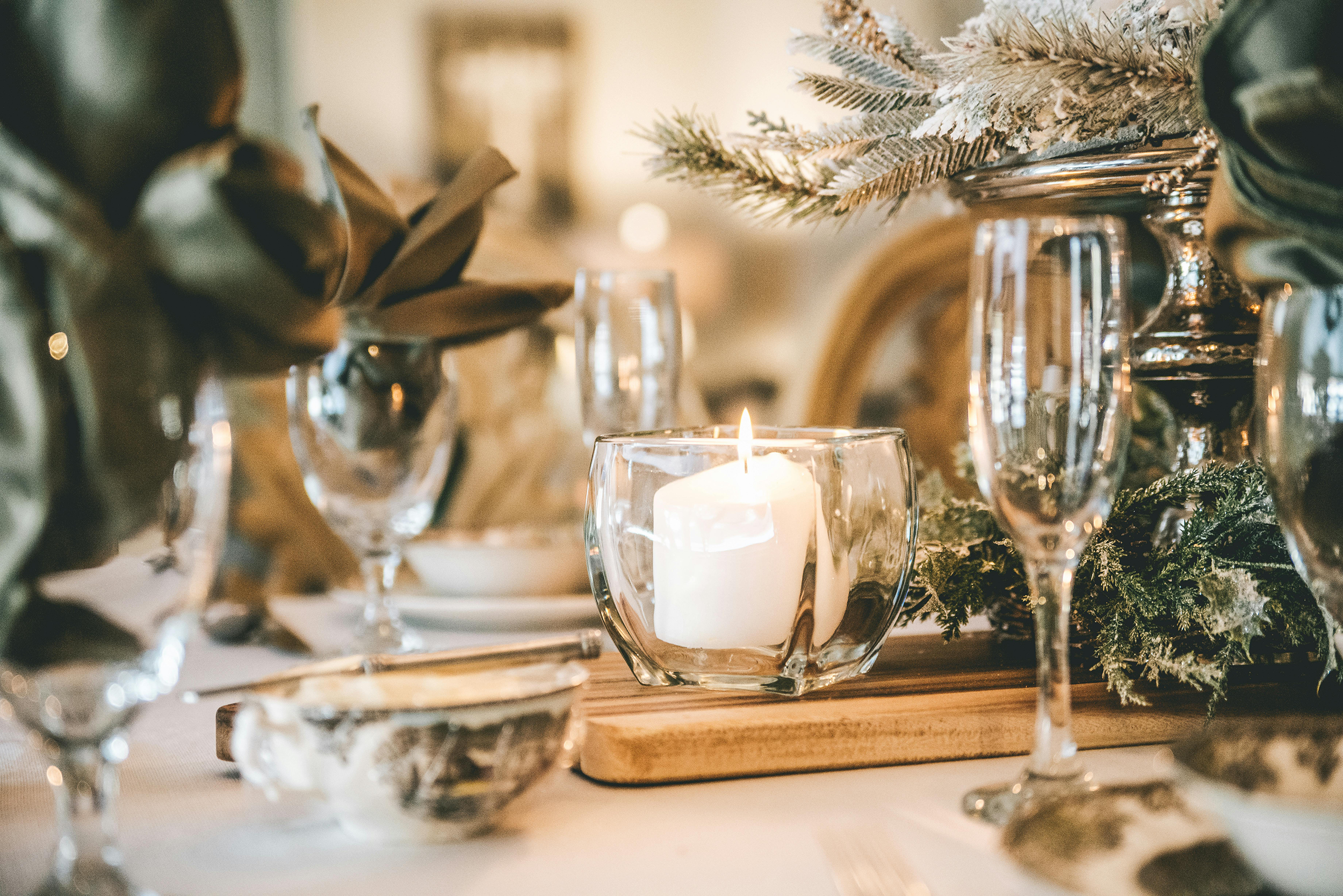 Holiday Tablescapes with Timeless Style