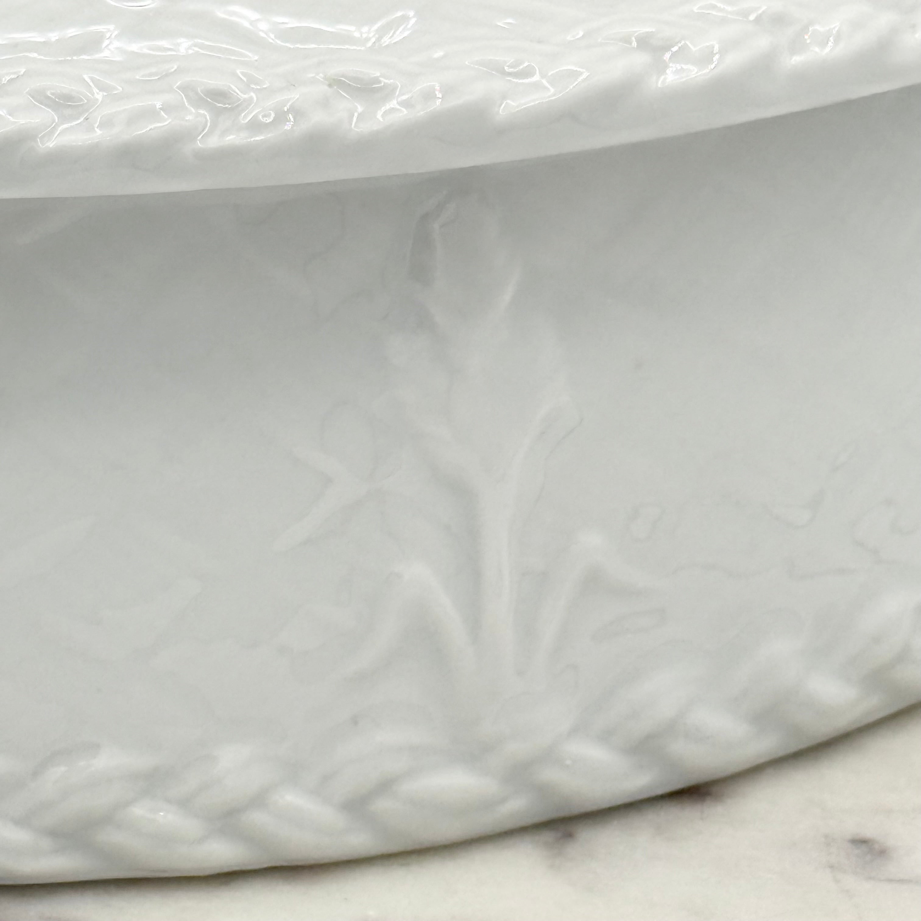 Royal Worcester Gourmet Oval White Porcelain Dove Lovebirds Tureen Casserole Dish