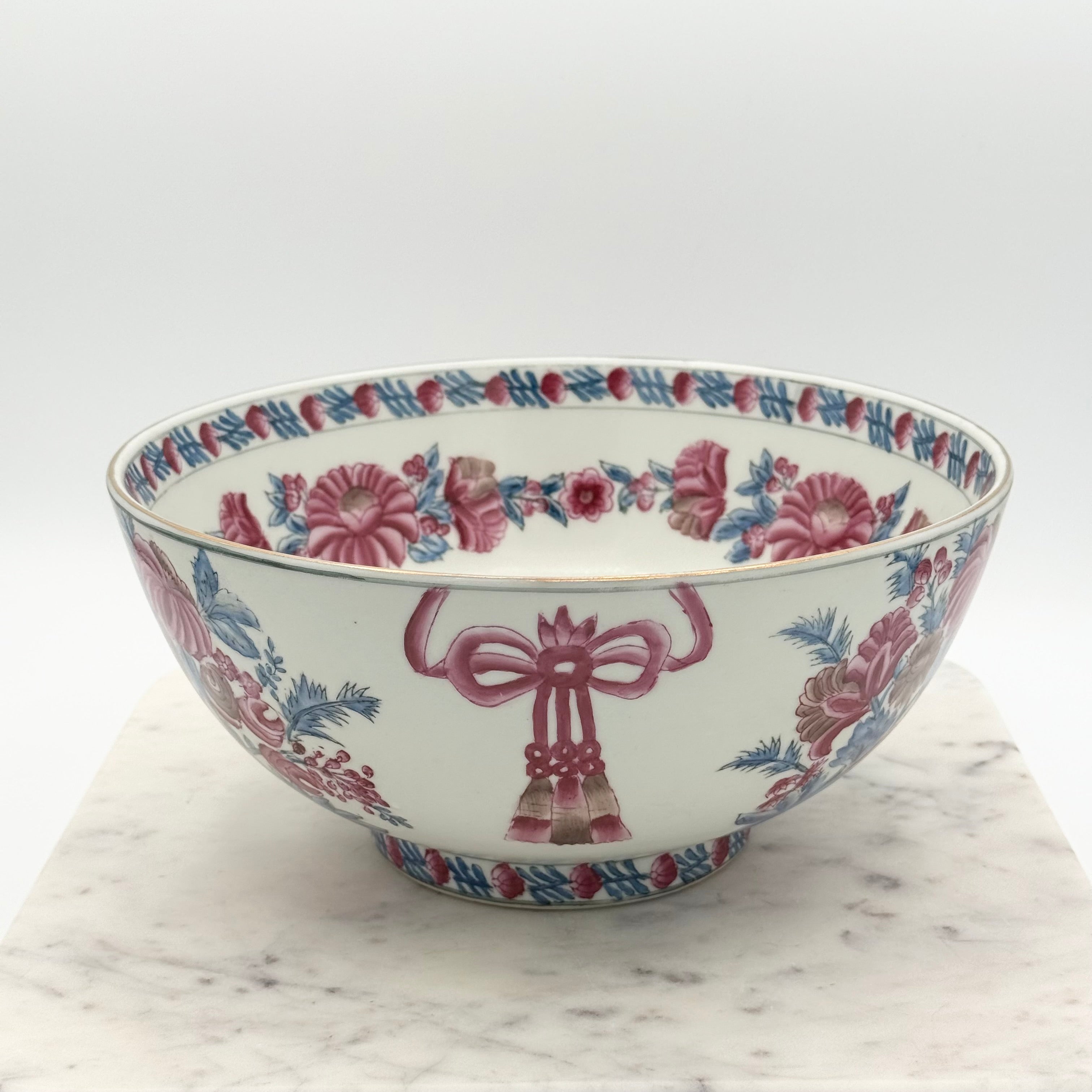 Vintage Newport Mansions “Newport Historic Collection” Hand-Decorated Porcelain Center Bowl (Reproduction)