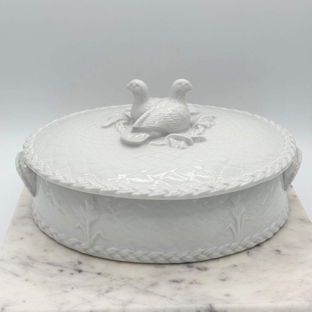 Royal Worcester Gourmet Oval White Porcelain Dove Lovebirds Tureen Casserole Dish