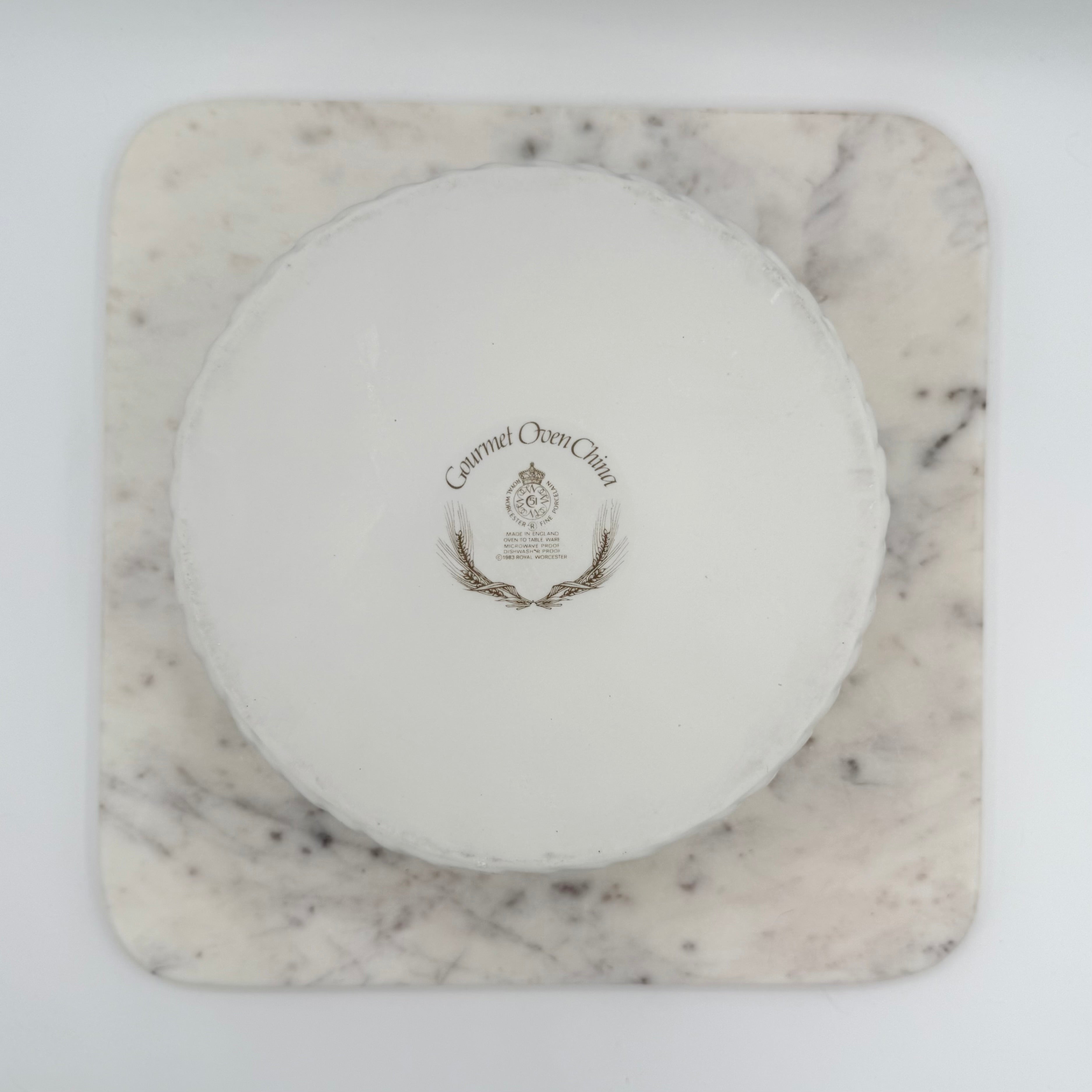 Royal Worcester Gourmet Round White Porcelain Dove Lovebirds Tureen Casserole Dish