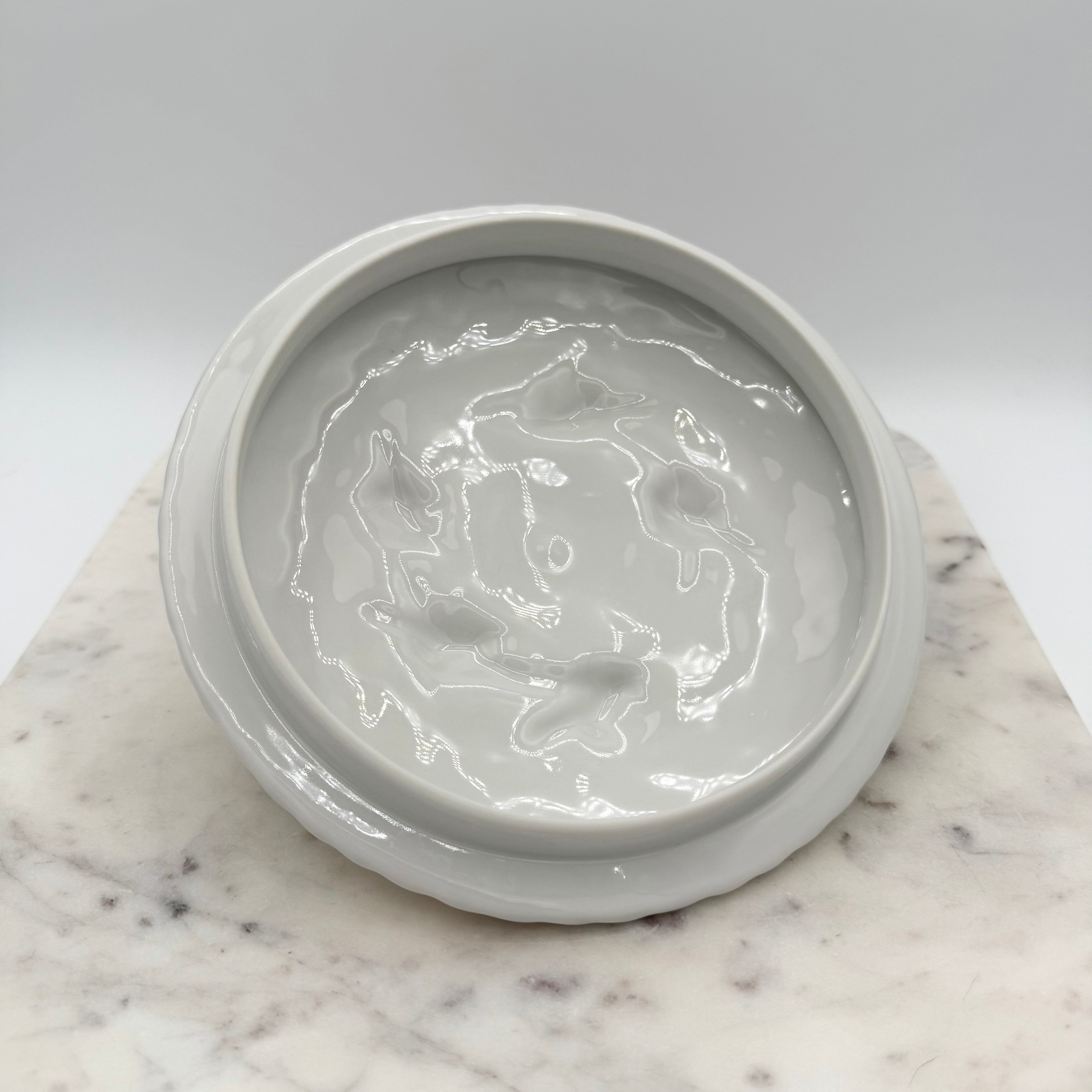 Royal Worcester Gourmet Round White Porcelain Dove Lovebirds Tureen Casserole Dish