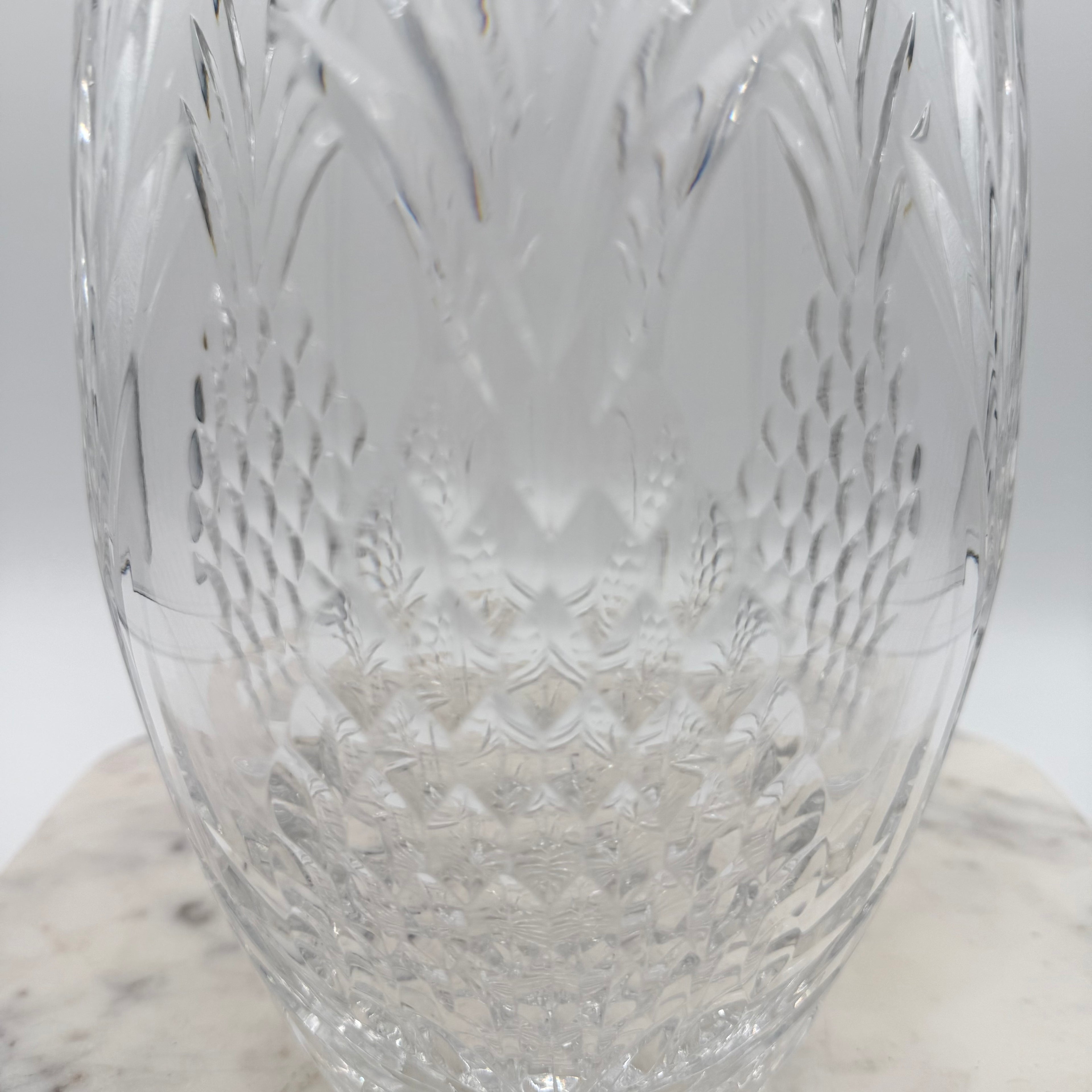 Vase Vintage Cut Crystal Vase, Pineapple and Fan Motif, Essex-Style (Attributed to Crystal Clear Industries)