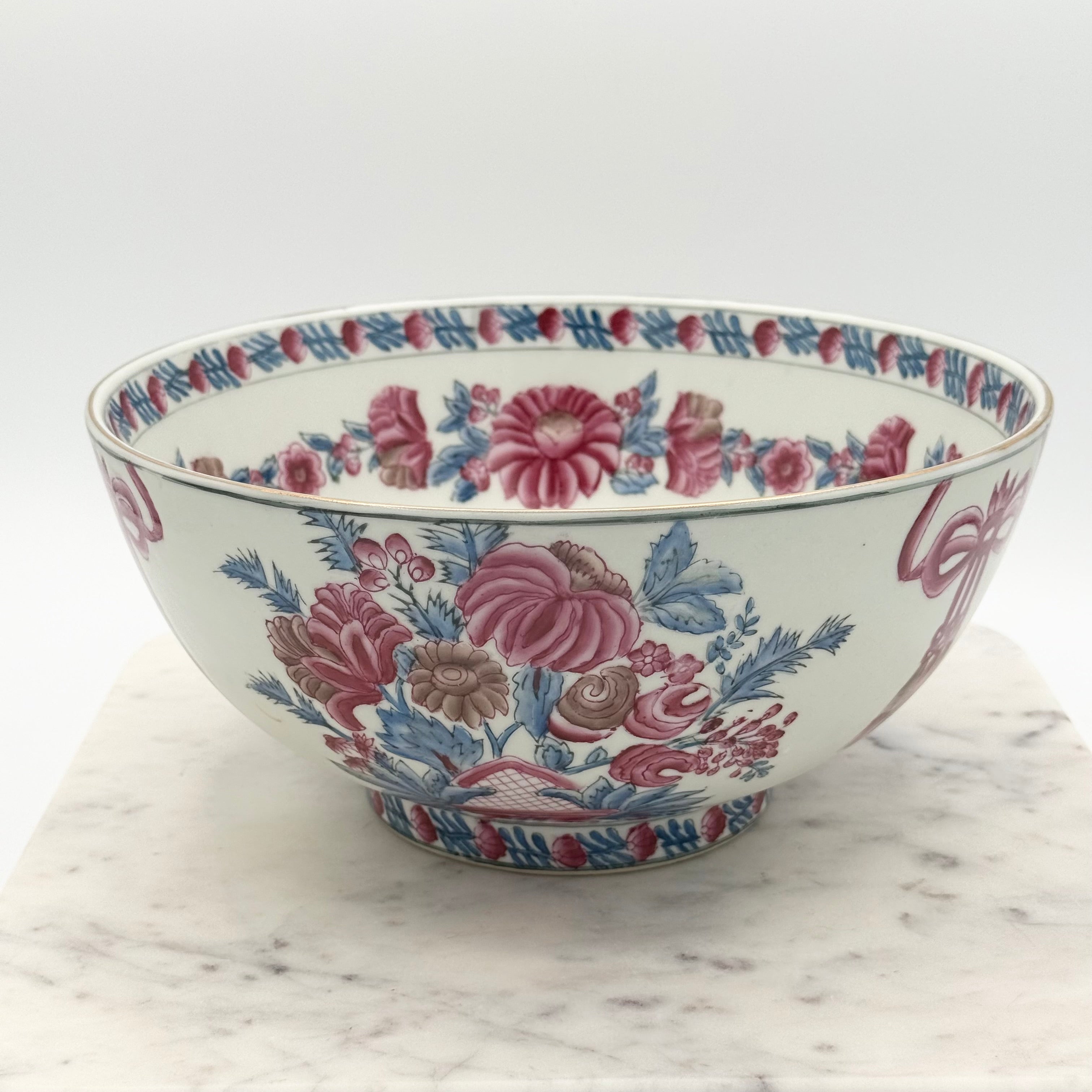 Vintage Newport Mansions “Newport Historic Collection” Hand-Decorated Porcelain Center Bowl (Reproduction)