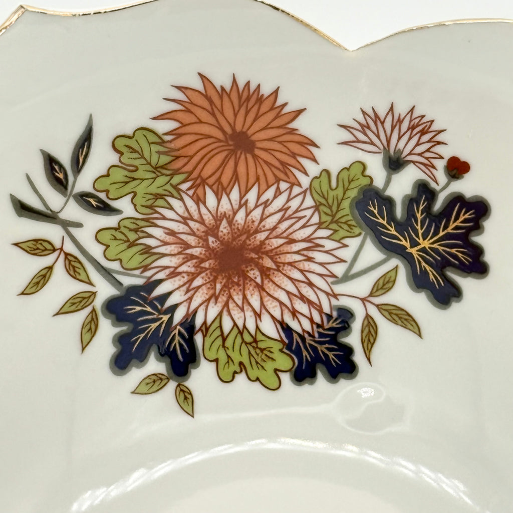 Japanese Imari Style Floral Bowl with Gold Scalloped Lotus Rim