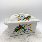 Vintage Hoan porcelain baking dish with wheat and floral decoration, made in France. Beautiful and functional kitchen collectible.