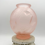 Pierre D’Avesn Art Deco Water Lilies Ball Vase in Pink Frosted Glass, c. 1930s