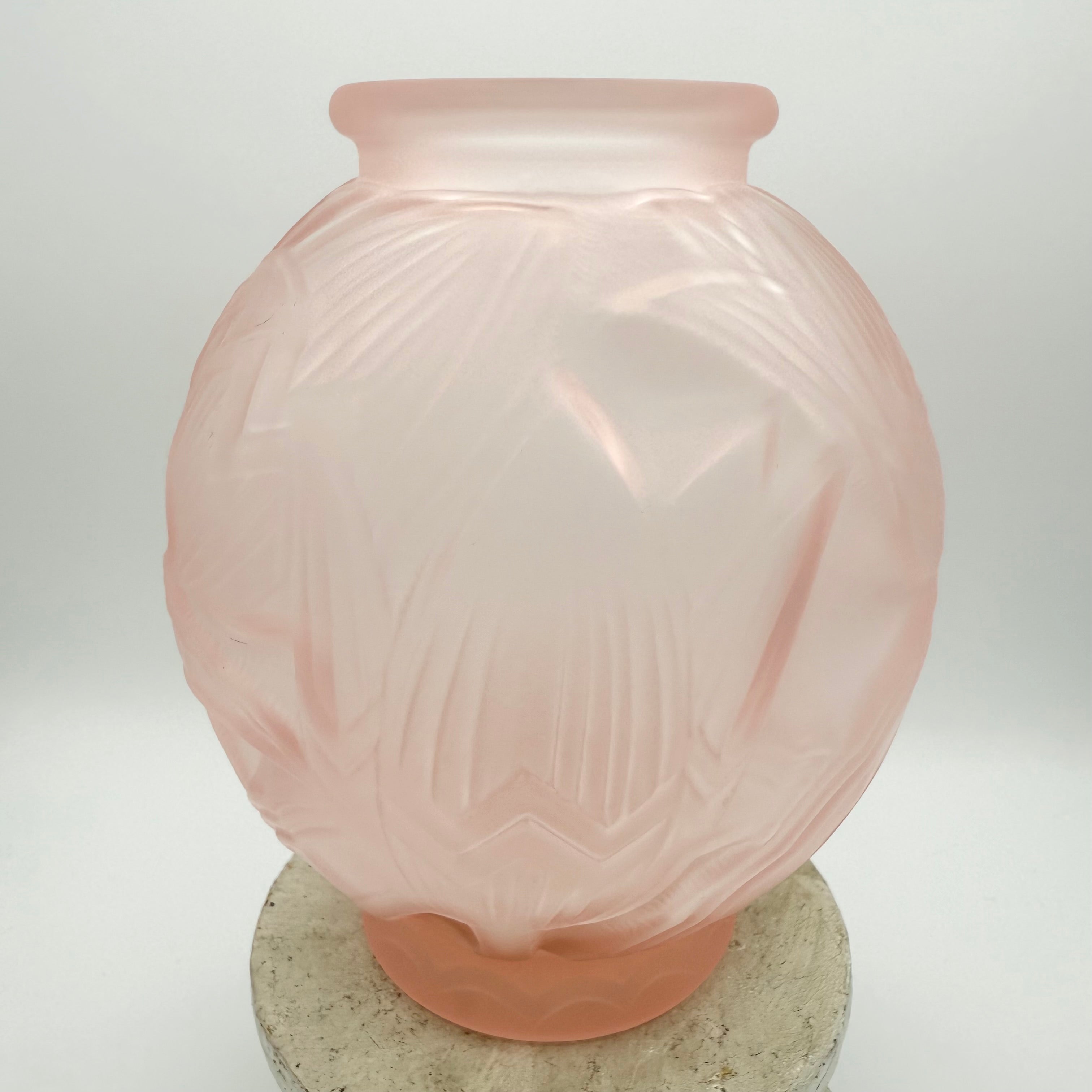 Pierre D’Avesn Art Deco Water Lilies Ball Vase in Pink Frosted Glass, c. 1930s