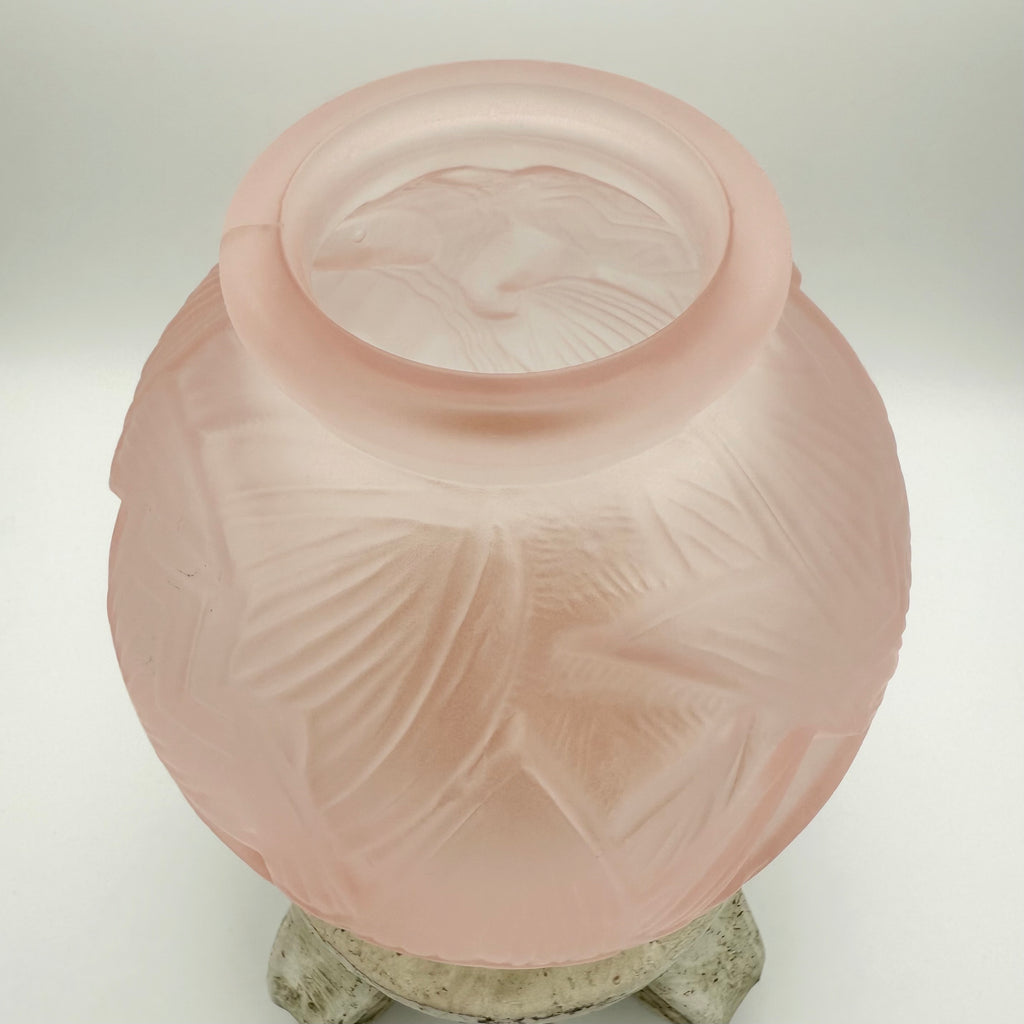 Pierre D’Avesn Art Deco Water Lilies Ball Vase in Pink Frosted Glass, c. 1930s