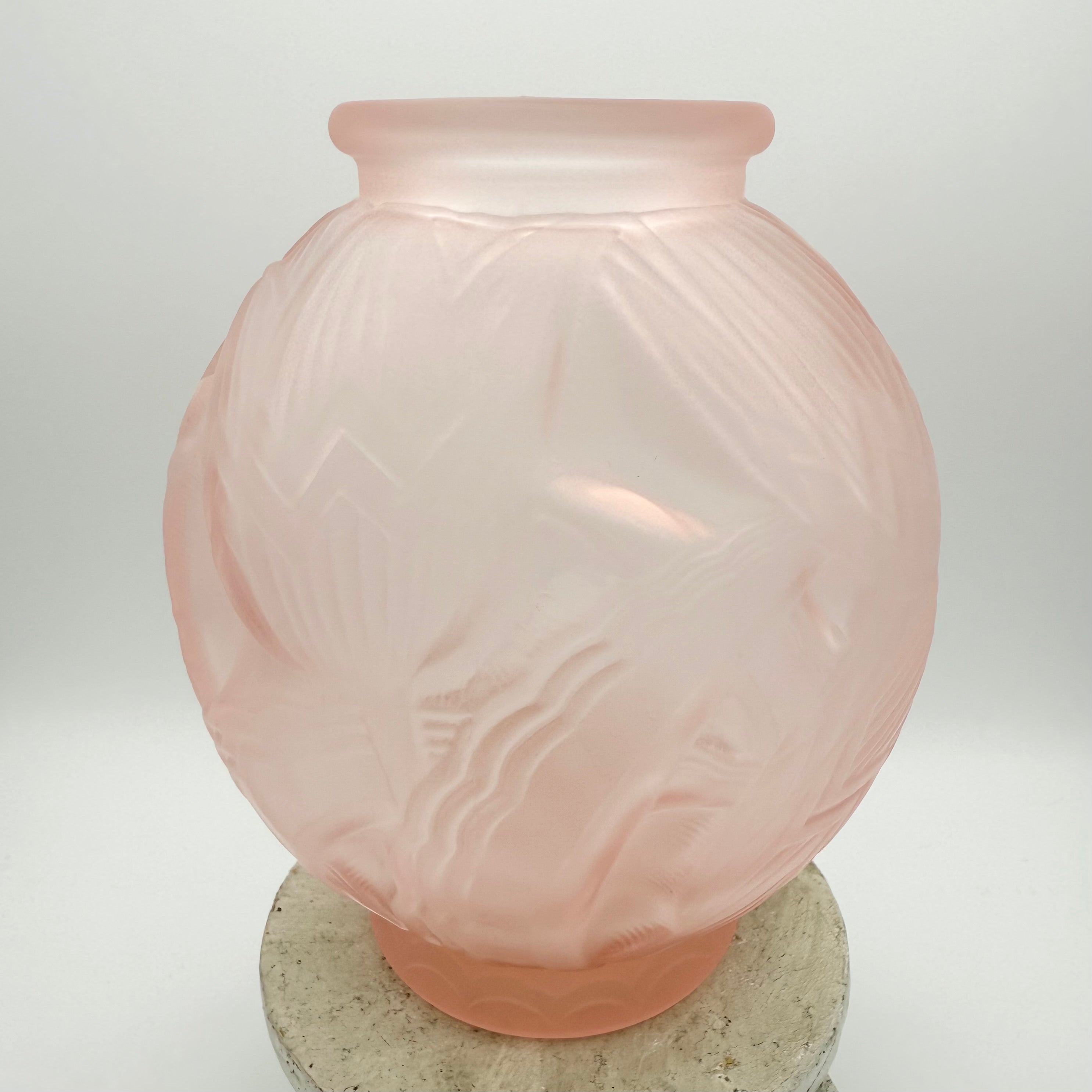 Pierre D’Avesn Art Deco Water Lilies Ball Vase in Pink Frosted Glass, c. 1930s