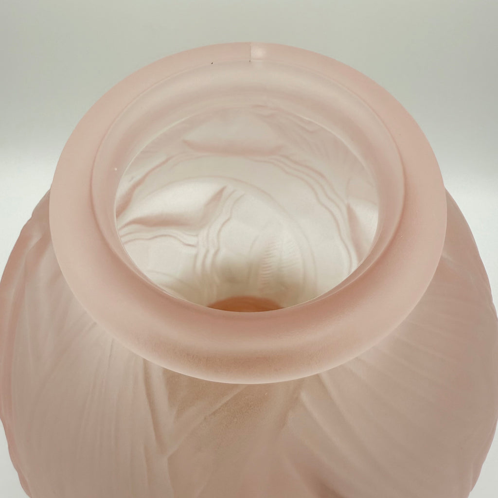 Pierre D’Avesn Art Deco Water Lilies Ball Vase in Pink Frosted Glass, c. 1930s