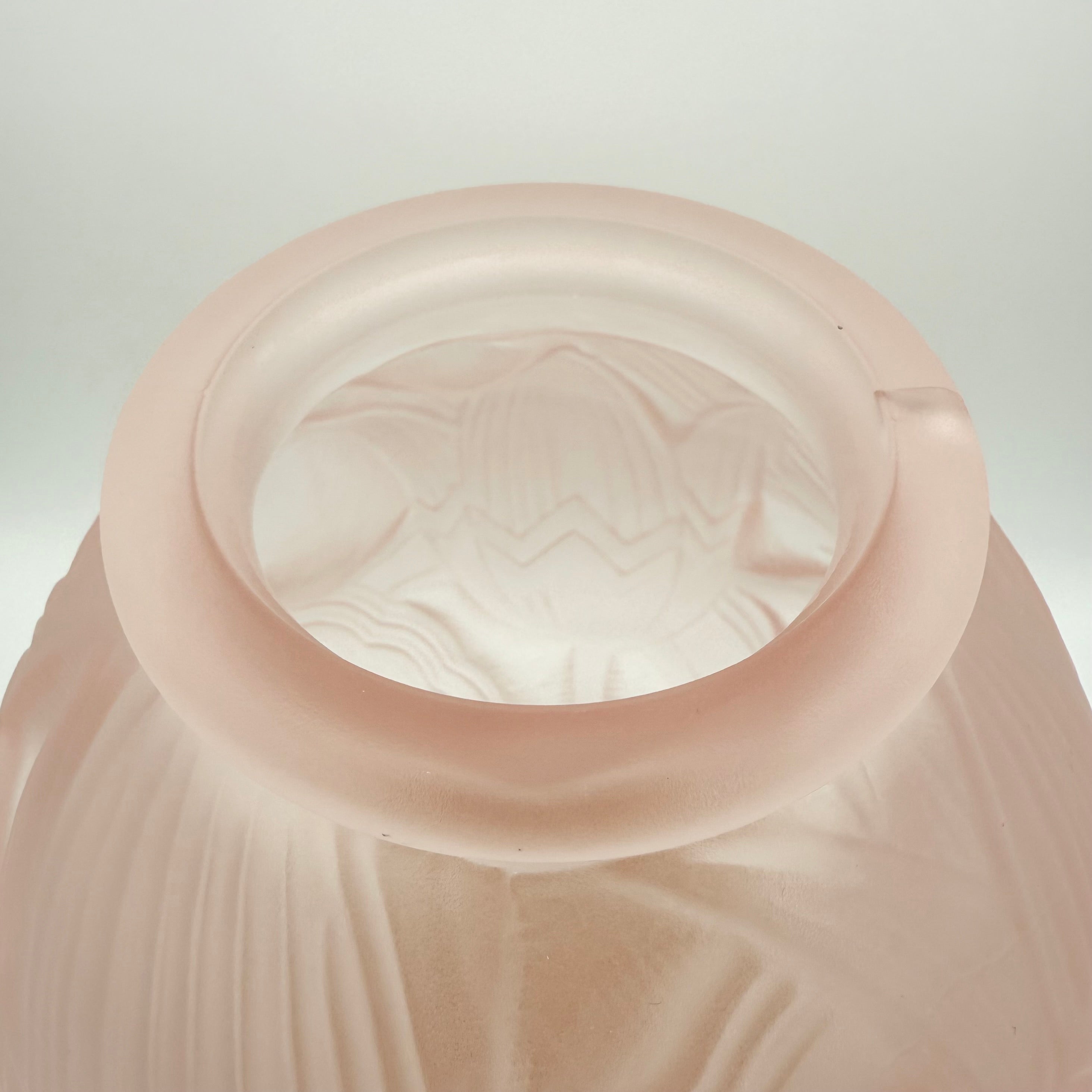 Pierre D’Avesn Art Deco Water Lilies Ball Vase in Pink Frosted Glass, c. 1930s