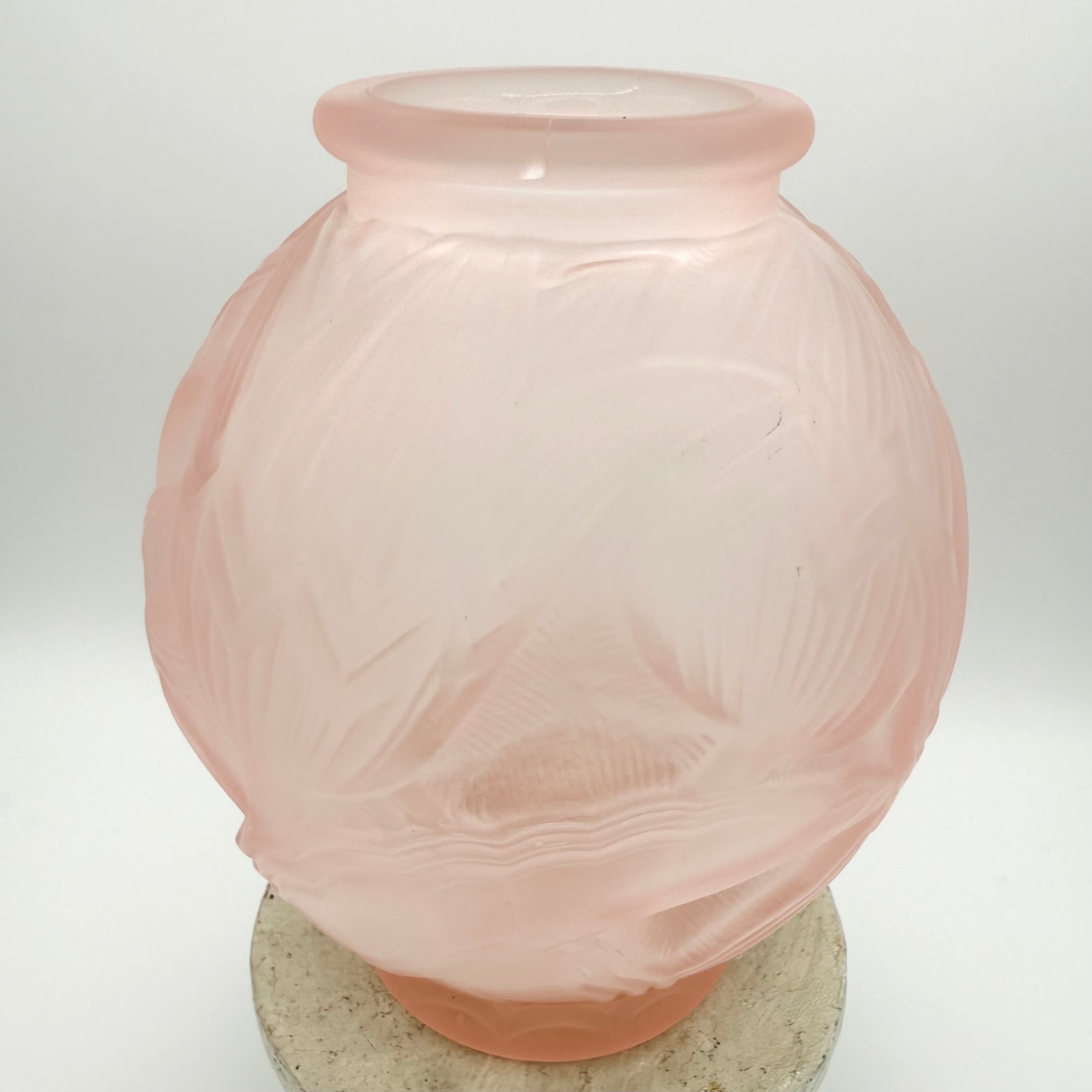 Pierre D’Avesn Art Deco Water Lilies Ball Vase in Pink Frosted Glass, c. 1930s