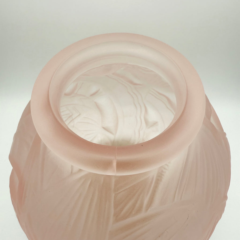Pierre D’Avesn Art Deco Water Lilies Ball Vase in Pink Frosted Glass, c. 1930s